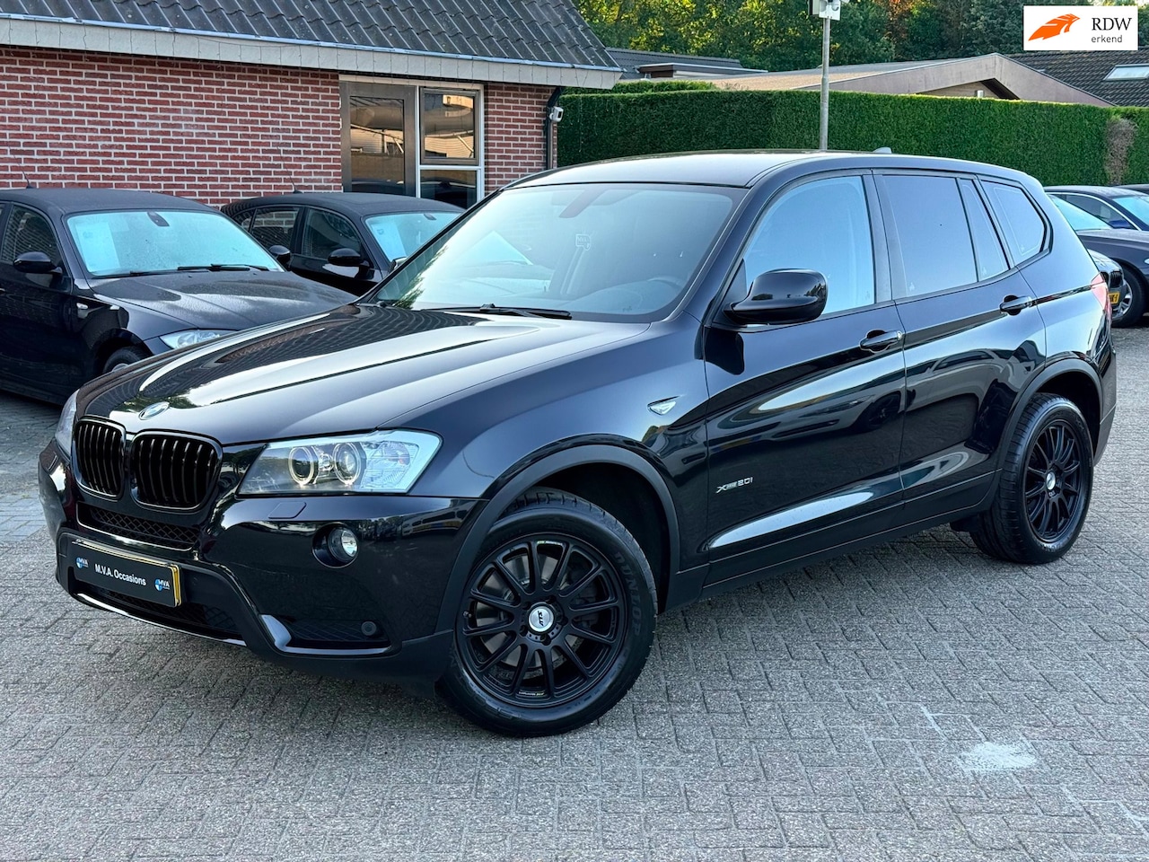 BMW X3 - XDrive20i High Executive|Nieuwe Ketting|Navigatie|Cruise control|Trekhaak|Flippers|18 inch - AutoWereld.nl