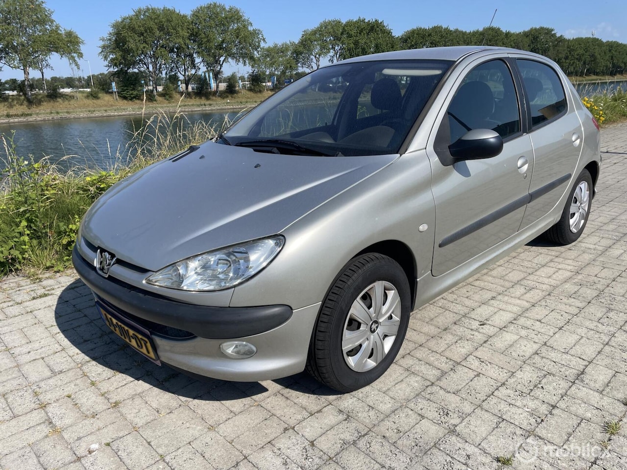 Peugeot 206 - 1.6-16V Gentry 1.6-16V Gentry - AutoWereld.nl