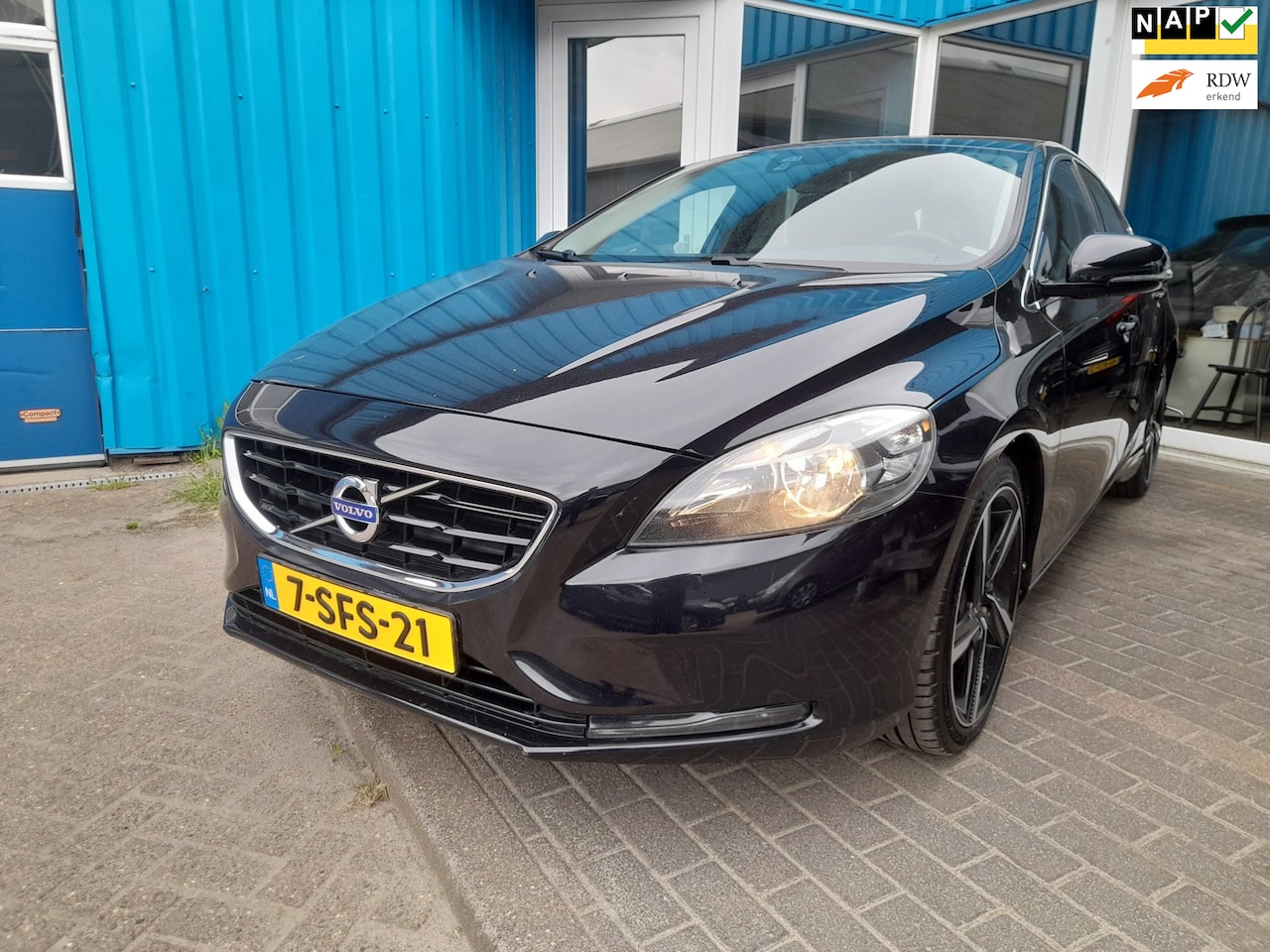 Volvo V40 - 1.6 D2 Momentum 1.6 D2 Momentum - AutoWereld.nl