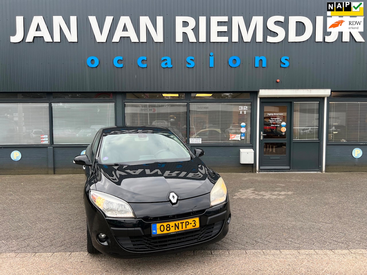 Renault Mégane - 1.6 Celsium bj 2011 143871 NAP apk - AutoWereld.nl