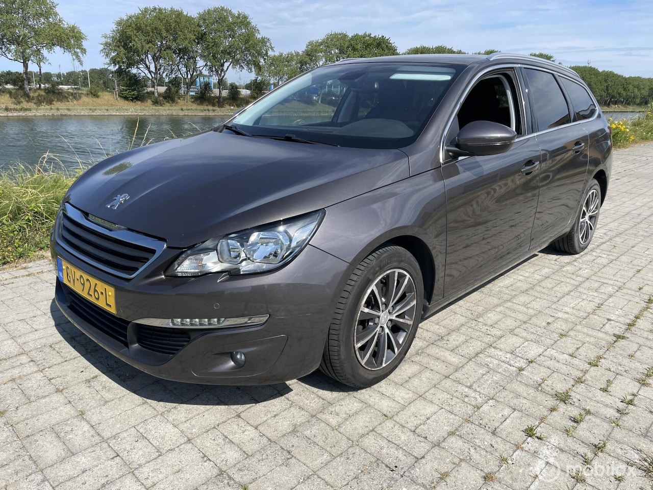 Peugeot 308 SW - 1.2 PureTech Blue Lease Premium 1.2 PureTech Blue Lease Premium - AutoWereld.nl