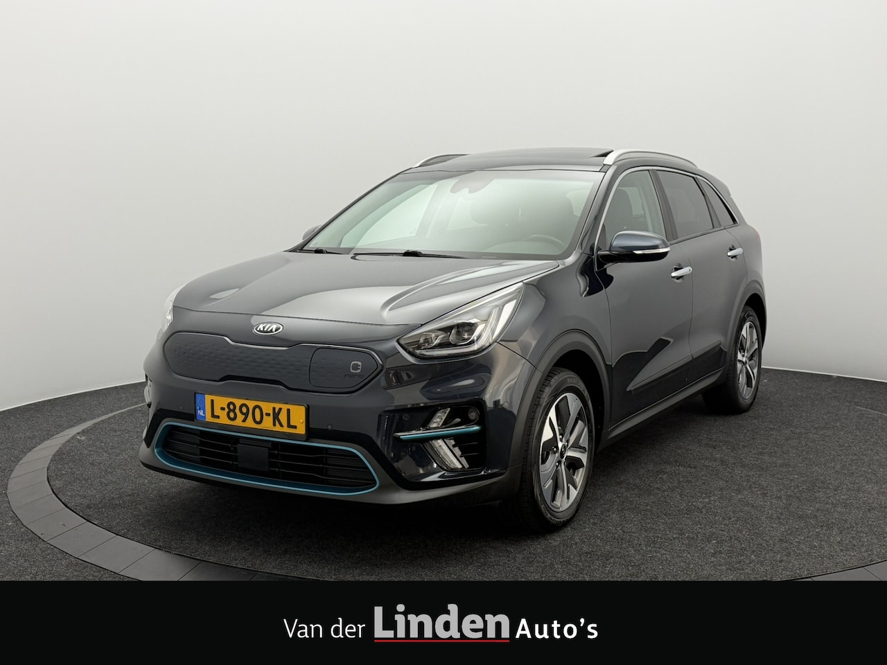 Kia e-Niro - DynamicPlusLine 64 kWh SOH 97% | Trekhaak | Schuif/Kanteldak | Camera | Stoel/Stuurverwarm - AutoWereld.nl