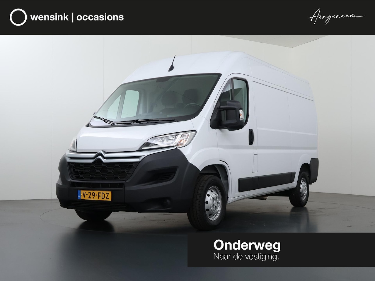 Citroën Jumper - 2.2 BlueHDi | 120 PK | L2 H2 | 3.3t | Climate Control | Trekhaak | 3-zits | Navigatie | Ap - AutoWereld.nl
