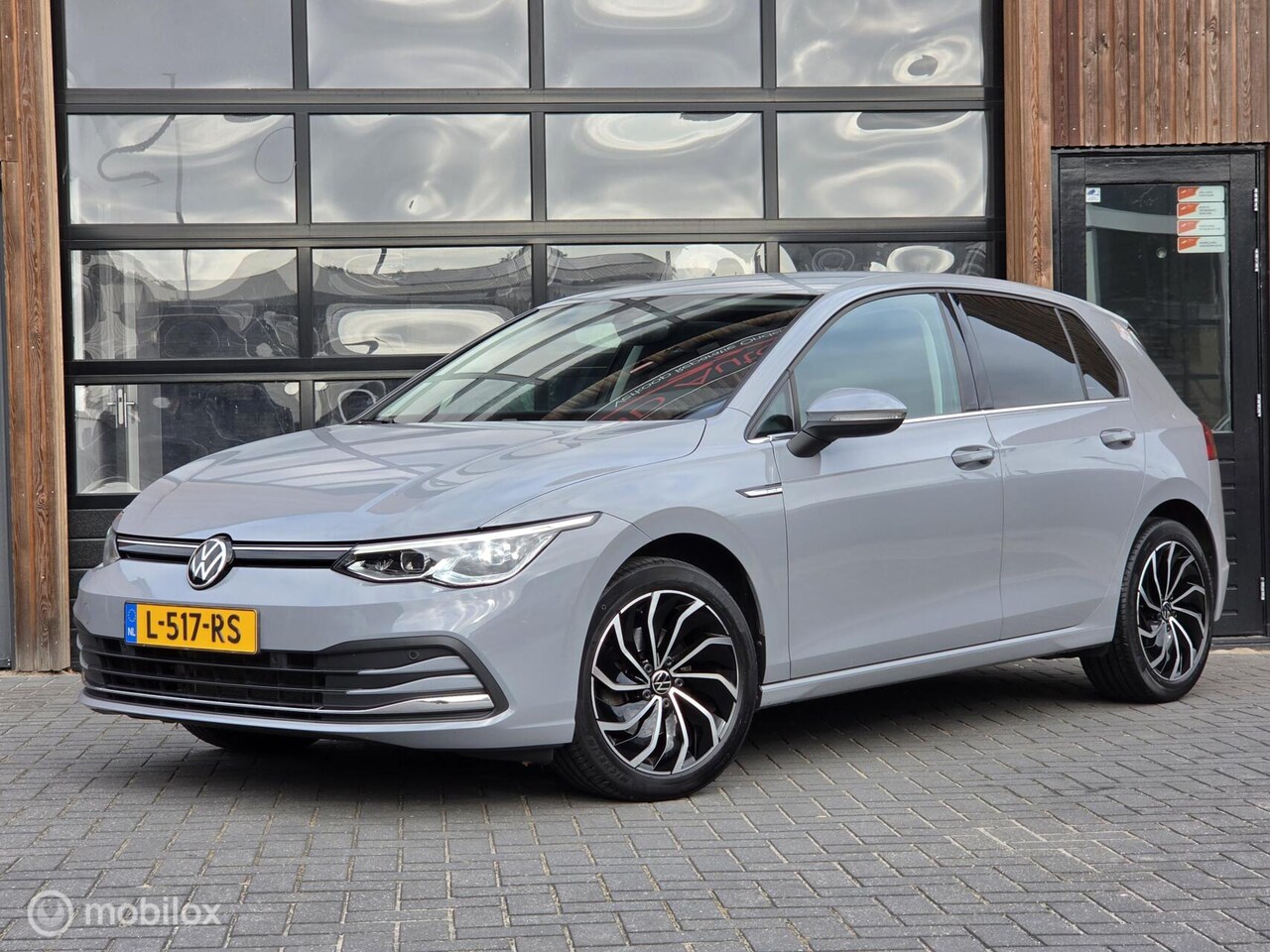 Volkswagen Golf - 1.5 TSI STYLE CARPLAY CAMERA ACC MASSAGE - AutoWereld.nl