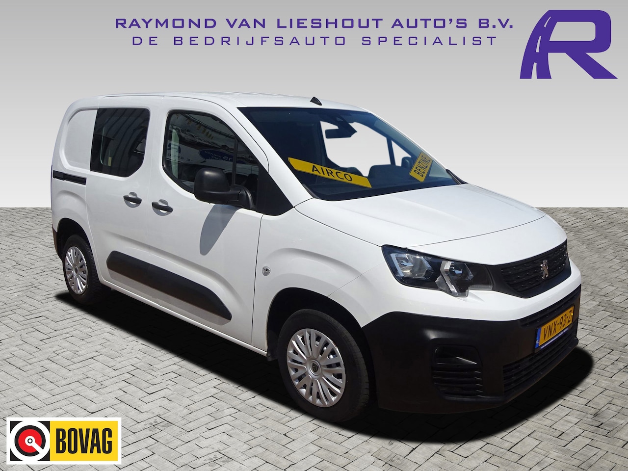Peugeot Partner - 1.2 PureTech Pro BENZINE AIRCO NAVI CRUISE CONTROL PDC SCHUIFDEUR - AutoWereld.nl