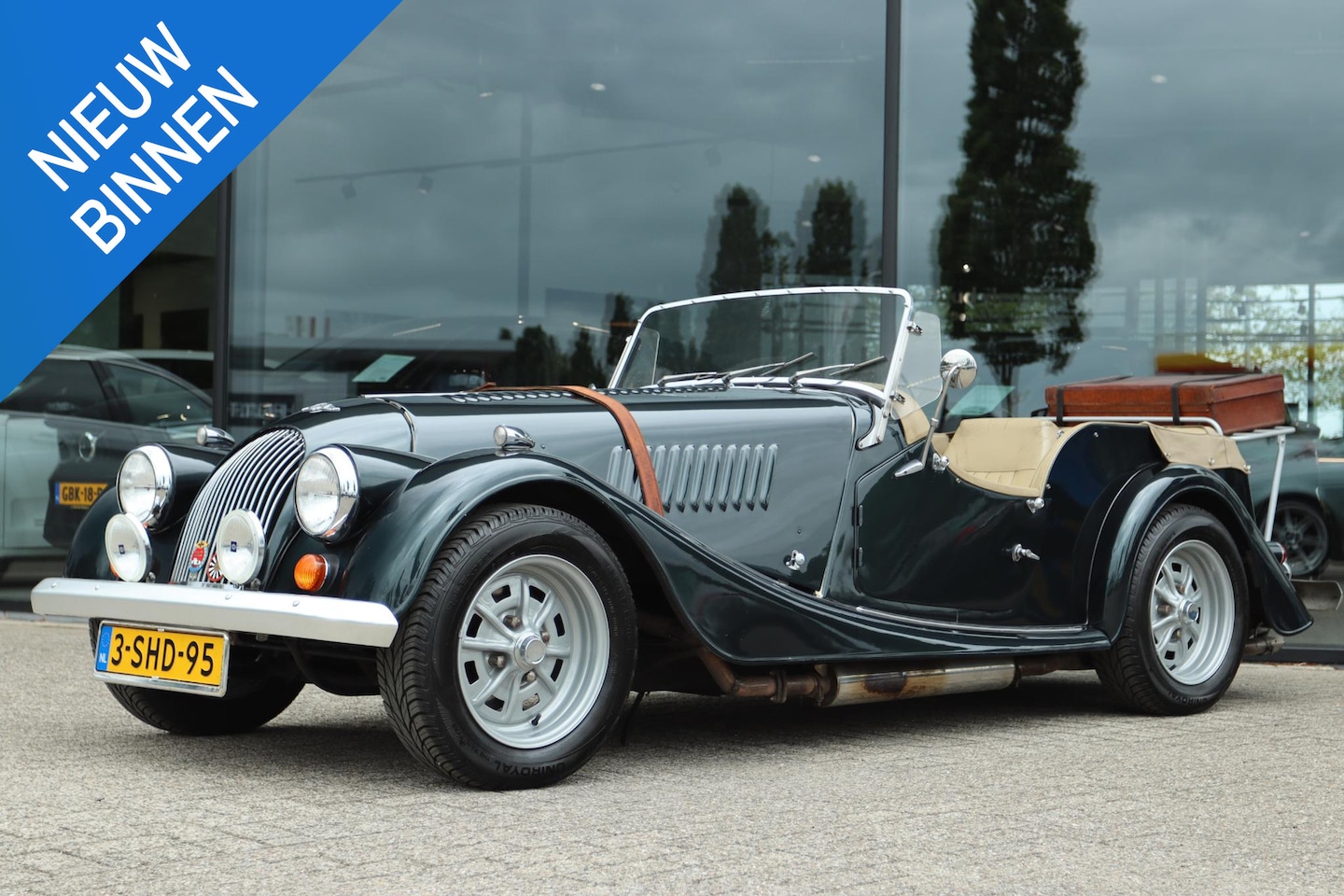 Morgan 4/4 - 1.6 4-SEATER 1983 | BAGAGEREK | GROEN - AutoWereld.nl