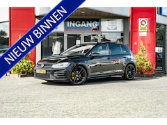 Volkswagen Golf - 1.4 TSI Highline Business R | Pano | ACC