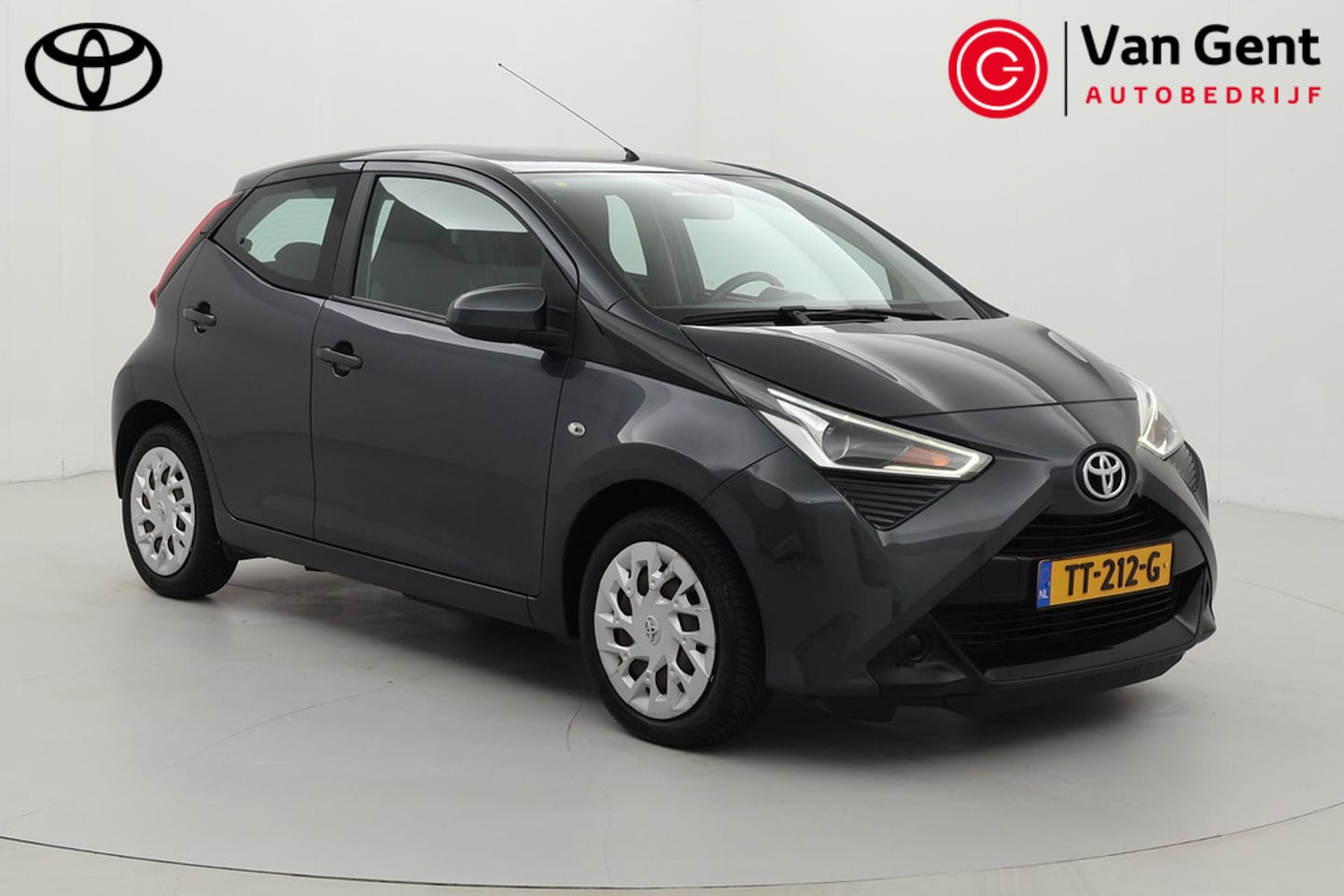 Toyota Aygo - 1.0 VVT-i x-play | Fietsensteun | Navigatie | Airco | Camera | Bluetooth - AutoWereld.nl