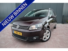 Volkswagen Touran - 1.4 TSI Comfortline Life 7p. Automaat Panoramadak Stoelverwarming Navigatie Trekhaak Etc