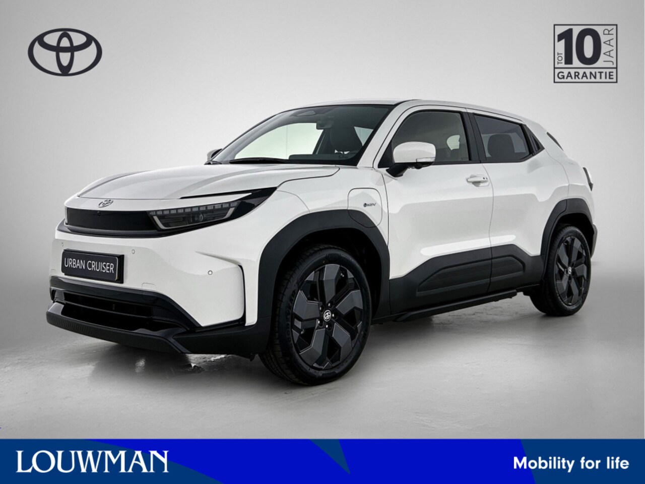 Toyota Urban Cruiser - Executive 61 kWh | DEMO & DIRECT LEVERBAAR | PRIJS INCLUSIEF ALLE ACTIES | - AutoWereld.nl