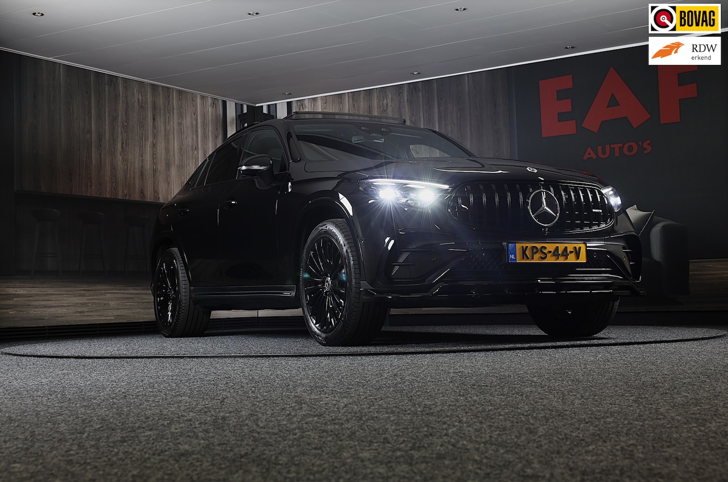Mercedes-Benz GLC-klasse Coupé - 400e 4MATIC AMG 63 Look / Acc / 360 Camera / Burmester / Head Up / Lane Assist / Open Pano - AutoWereld.nl