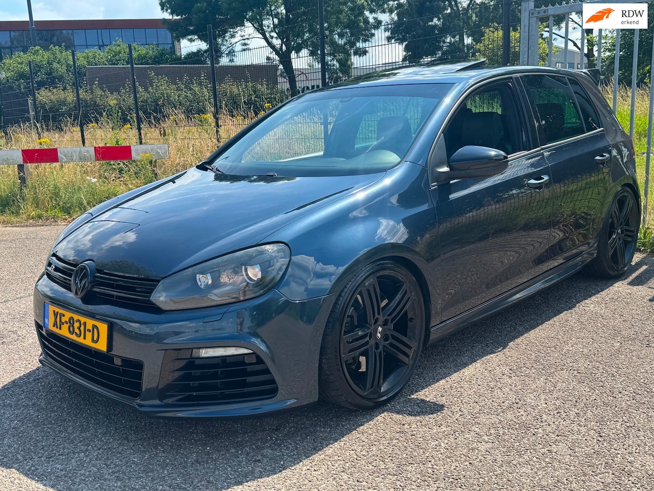 Volkswagen Golf - 2.0 R 4-Motion Opendak DSG Xenon Leder 19inch - AutoWereld.nl
