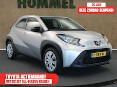 Toyota Aygo X - 1.0 VVT-i MT Play - ORIGINEEL NEDERLANDSE AUTO - TREKHAAK ( UITSLUITEND VOOR FIETSEN TE VE