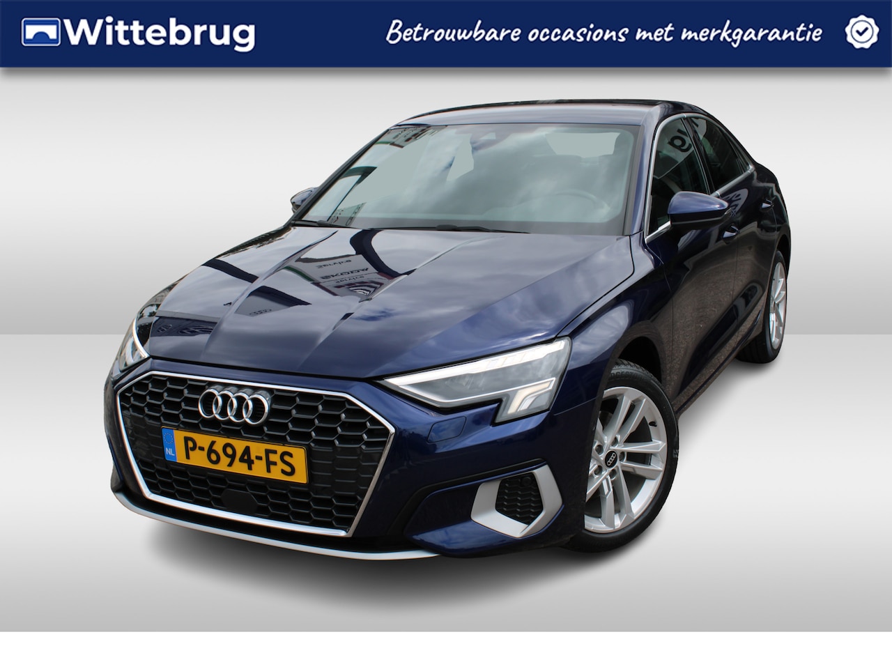 Audi A3 Limousine - 30 TFSI 110pk Advanced edition S-Tronic Automaat / Navigatie / LM 17 inch / Parkeersensore - AutoWereld.nl