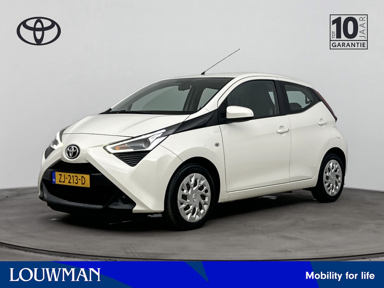 Toyota Aygo - 1.0 VVT-i x-play limited 1.0 VVT-i x-play limited - AutoWereld.nl