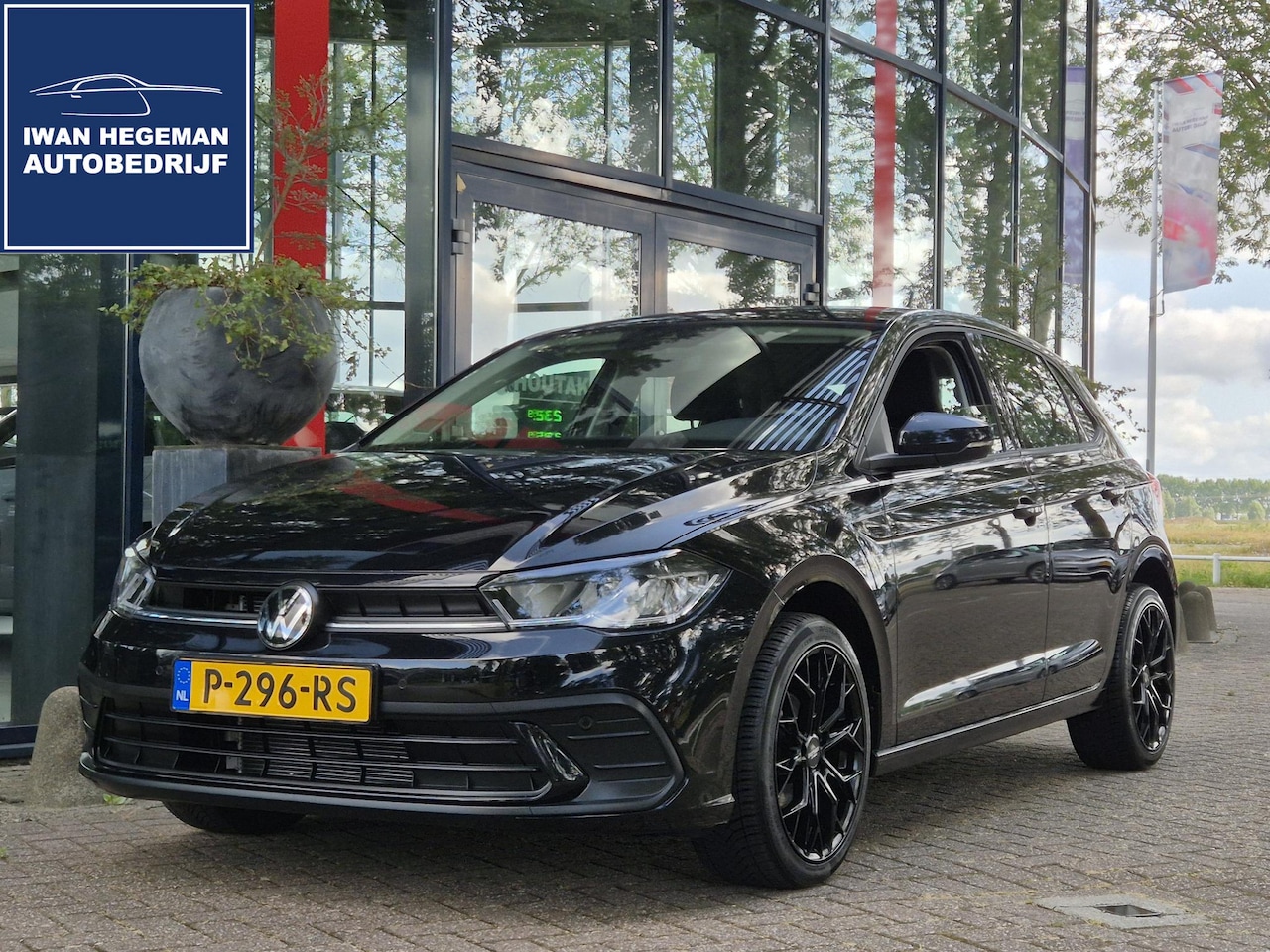 Volkswagen Polo - 1.0 TSI Life Business | Navi | ECC | Cruise Control | LM Velgen | Parkeersensoren - AutoWereld.nl