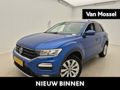 Volkswagen T-Roc - 1.5 TSI Style Business 150 PK| Origineel Nederlands | 1e Eigenaar | Trekhaak | Navigatie |