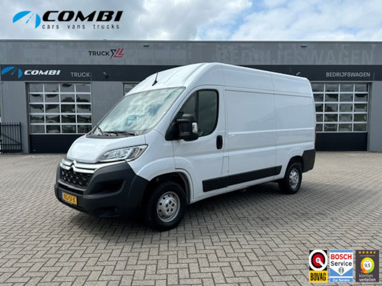 Citroën Jumper - 2.2 BlueHDi 140pk L2H2 Zwaar 3.5t > Trekhaak/Camera/Cruise control... - AutoWereld.nl