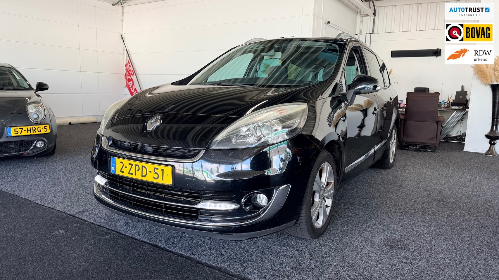 Renault Grand Scénic - 1.2 TCe Bose 7p. Cruise control, Airco, Nav - AutoWereld.nl