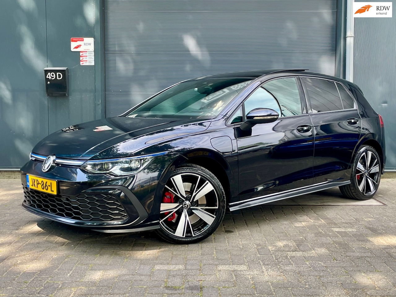 Volkswagen Golf - 1.4 eHybrid GTE SOH 89.5% IQ LIGHT PANO CARPLAY KEYLESS HEAD UP CAMERA STOELVERWARMING ACC - AutoWereld.nl