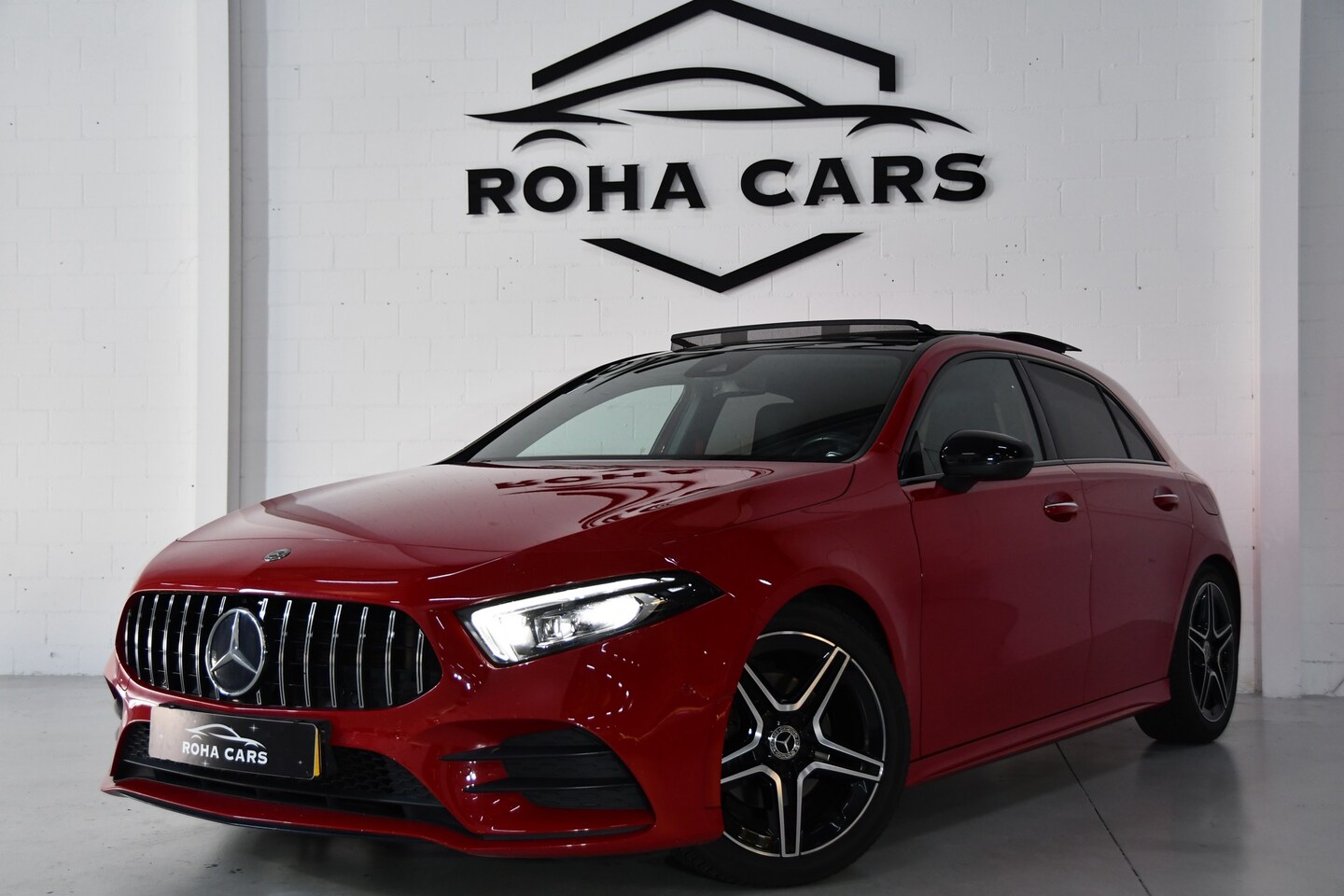 Mercedes-Benz A-klasse - 200 Business Solution AMG 200 Business Solution AMG, BOMVOL,Pano,Sfeer,Burmester - AutoWereld.nl