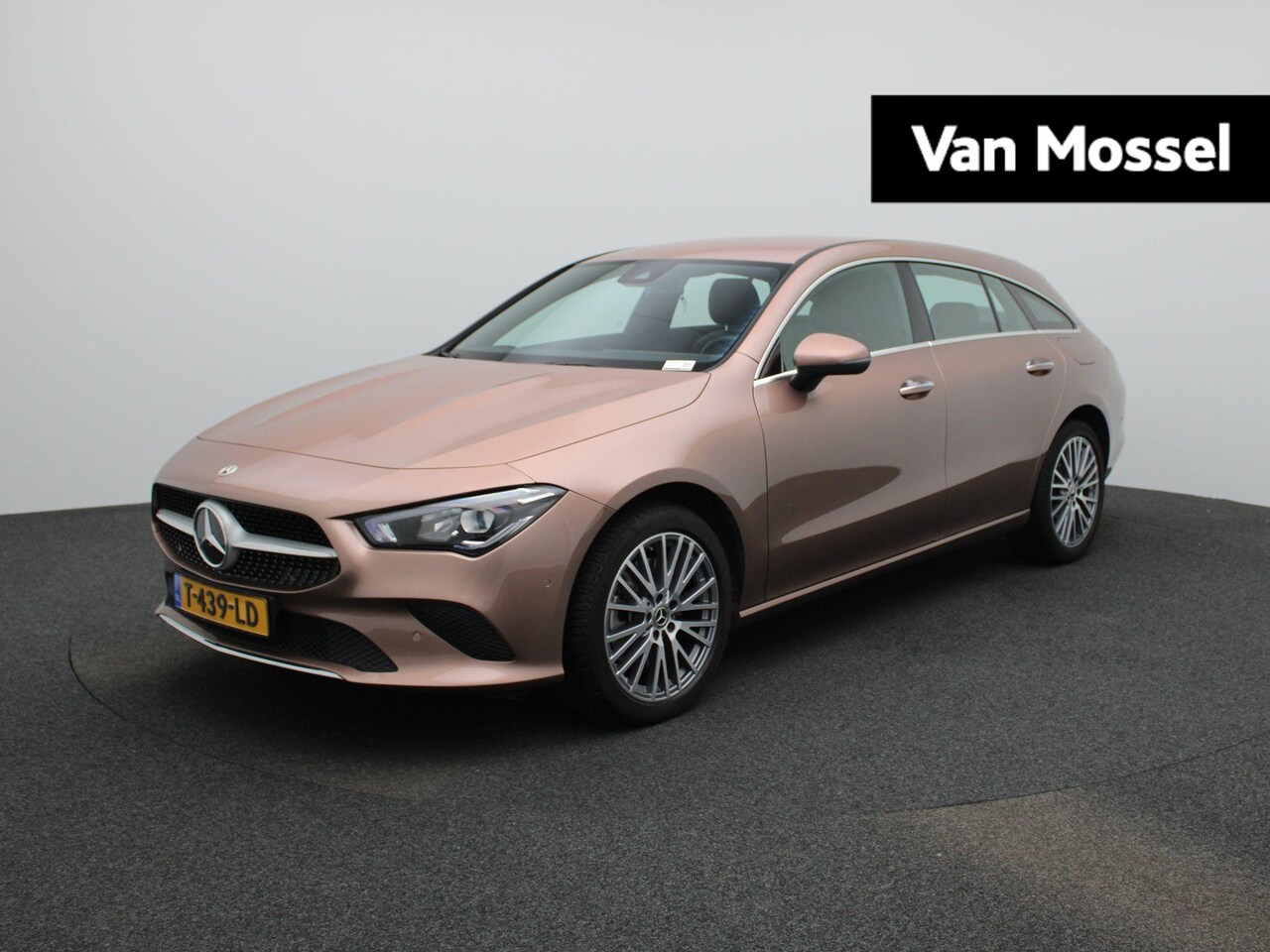 Mercedes-Benz CLA-klasse Shooting Brake - 250 e Luxury Line 250 e Luxury Line - AutoWereld.nl