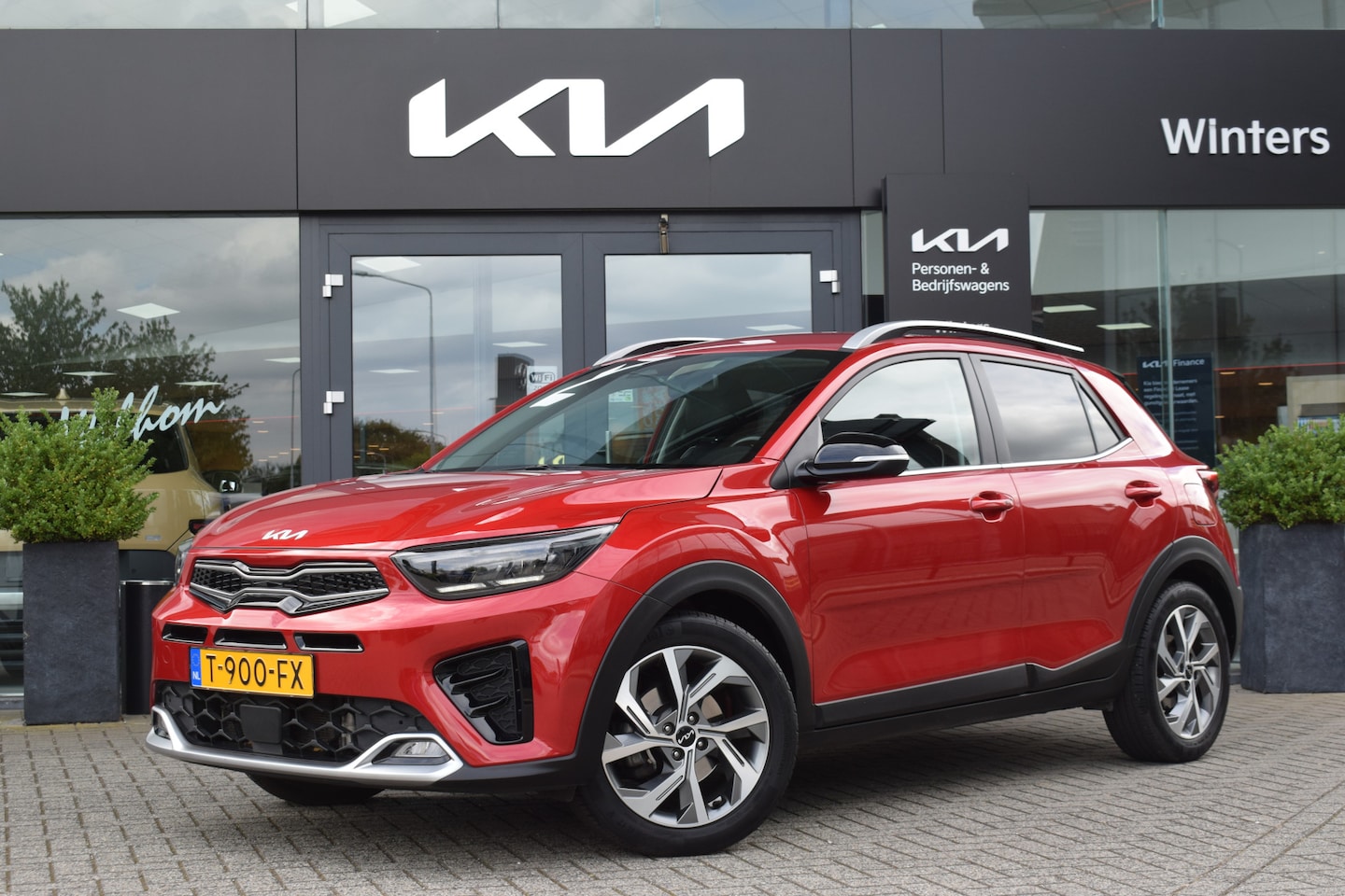 Kia Stonic - 1.0 T-GDi MHEV GT-Line | Trekhaak | Navigatie | Camera | Climate + Cruise Control | Tot 10 - AutoWereld.nl