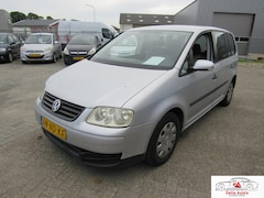 Volkswagen Touran - 1.6-16V FSI Trendline