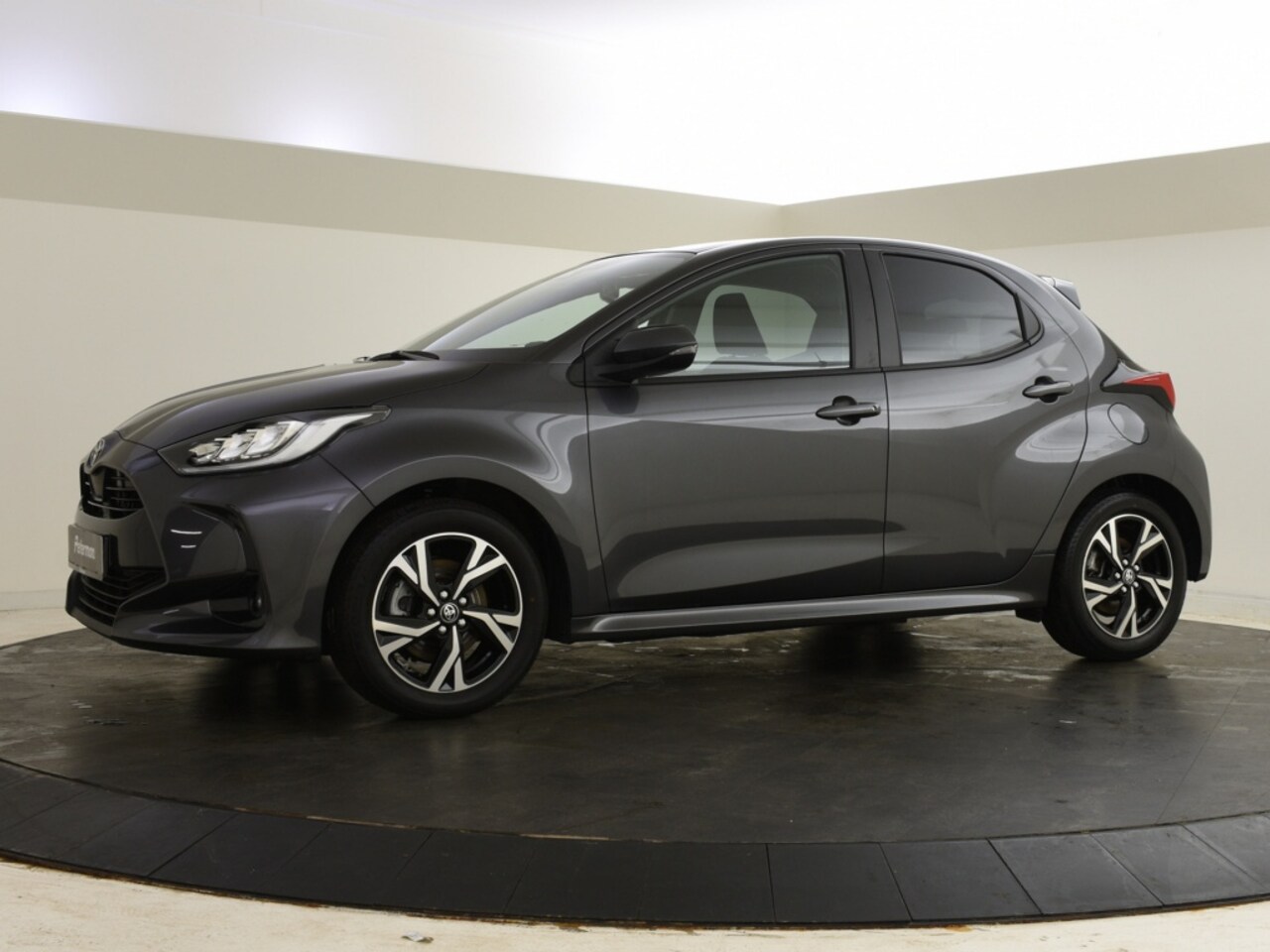 Toyota Yaris - 1.5 Hybrid 115 Style | voorstoelen + stuurverwarmd | Carplay | - AutoWereld.nl