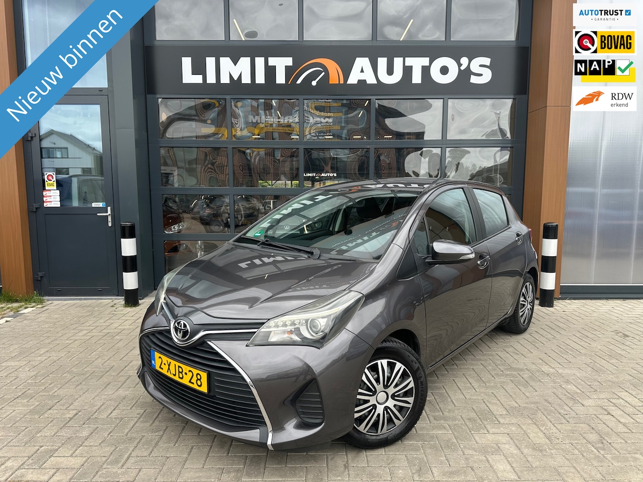 Toyota Yaris - 1.3 VVT-i Aspiration Airco/Navi/Camera/Cruise/6bak/El.ramen/Nap/Apk - AutoWereld.nl
