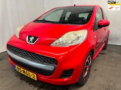 Peugeot 107 - 1.0-12V XS - Achter schade - Schade