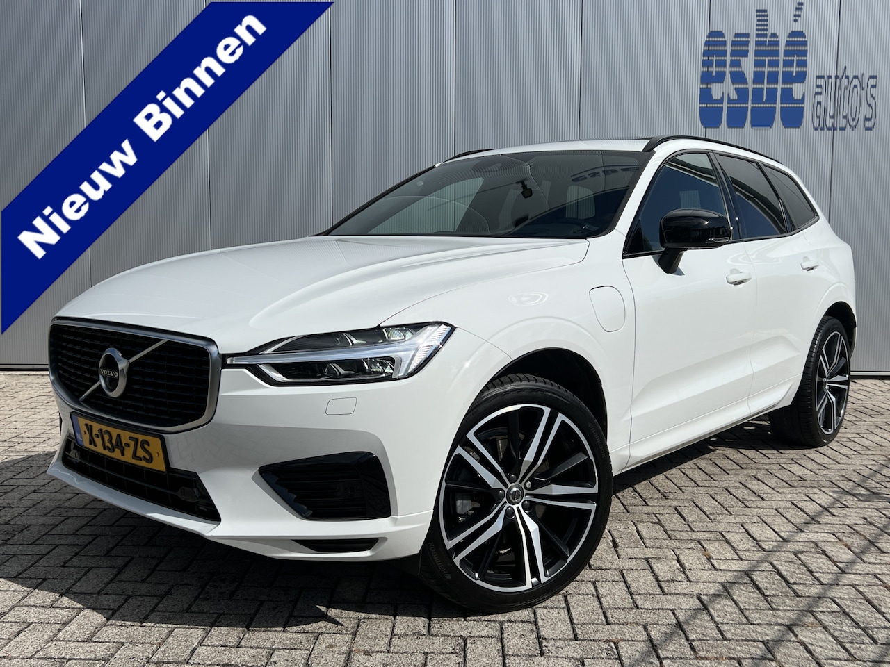 Volvo XC60 - 2.0 T8 392 pk Recharge AWD R-Design Navigatie Nappa Leer Stoelkoeling Trekhaak 360 Camera - AutoWereld.nl