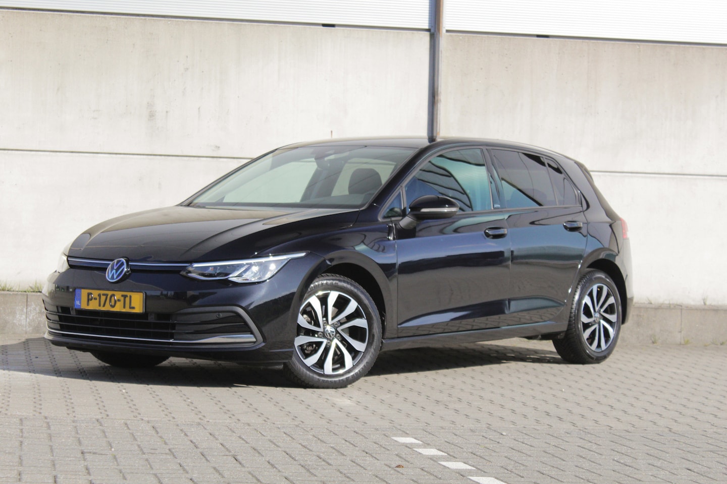 Volkswagen Golf - 1.5 eTSI Style - automaat - acc - stoelverwarming - AutoWereld.nl