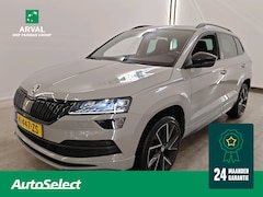 Skoda Karoq - 1.5 TSI ACT 150pk Automaat Sportline Business | Trekhaak | Camera | PDC | Stuur- en stoelv