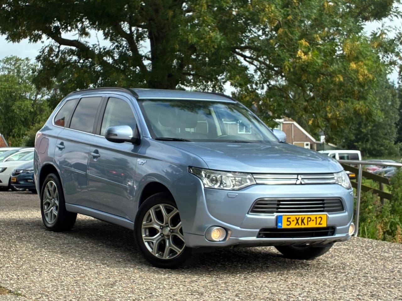 Mitsubishi Outlander - 2.0 PHEV Executive Edition | Half leder + Clima + Cruise nu € 9.975,-!!! - AutoWereld.nl