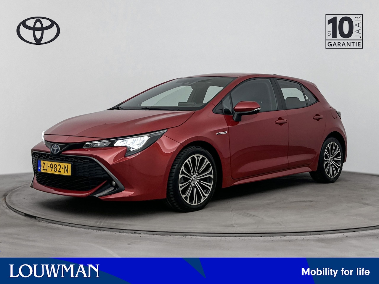 Toyota Corolla - 1.8 Hybrid First Edition | Dealer onderhouden | Navigatie | Apple CarPlay/Android Auto | C - AutoWereld.nl