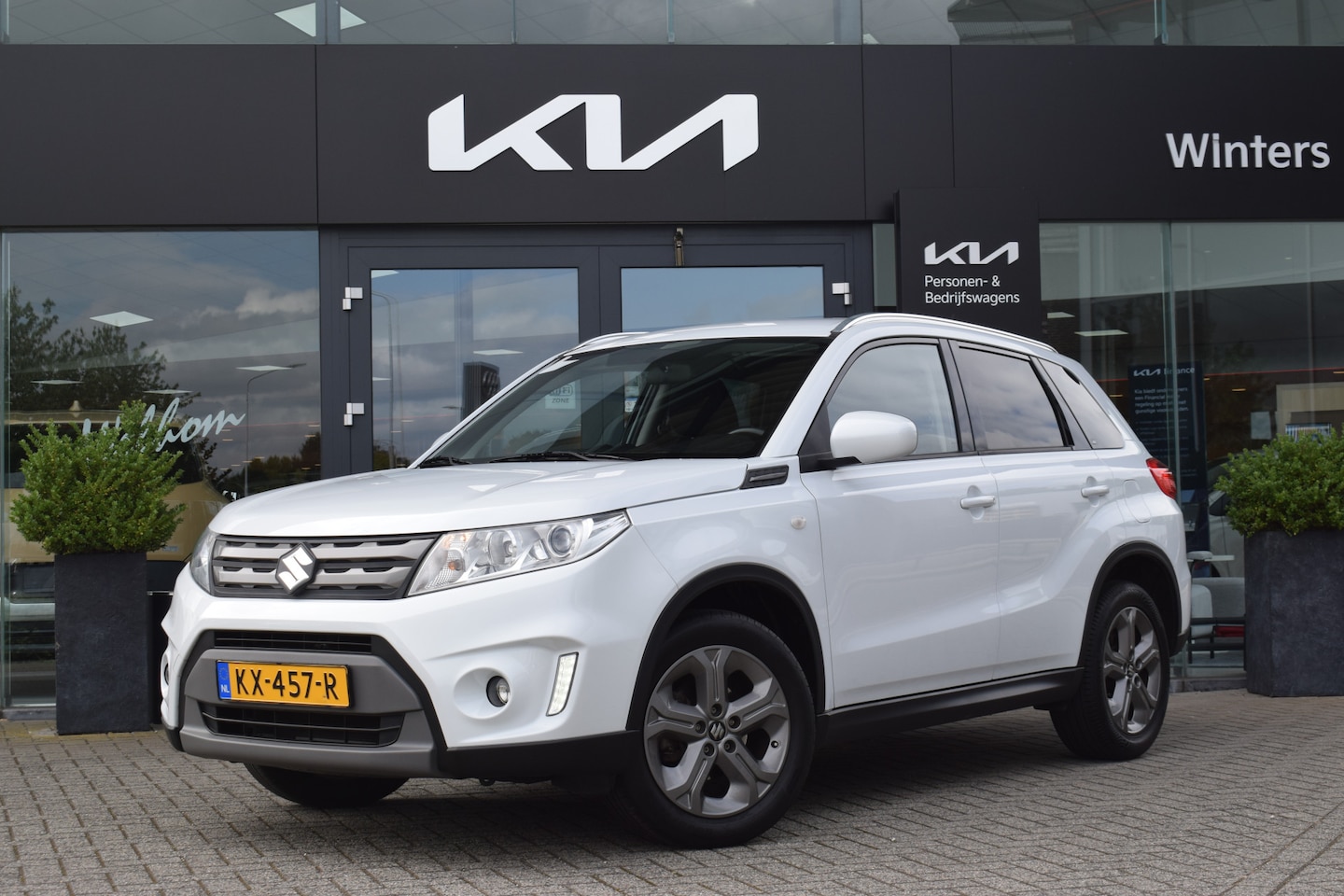 Suzuki Vitara - 1.6 Style | Trekhaak | Navigatie | Camera | Cruise + Climate Control | - AutoWereld.nl