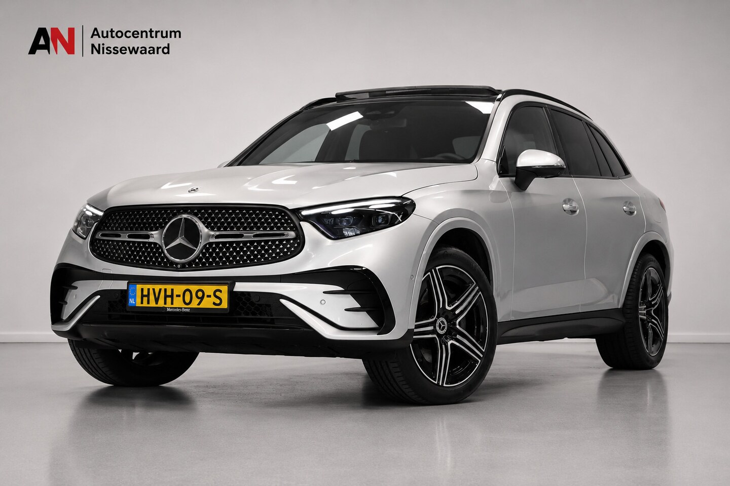 Mercedes-Benz GLC-klasse - 300e 4MATIC AMG Line |Pano|Sfeer|Leder| - AutoWereld.nl