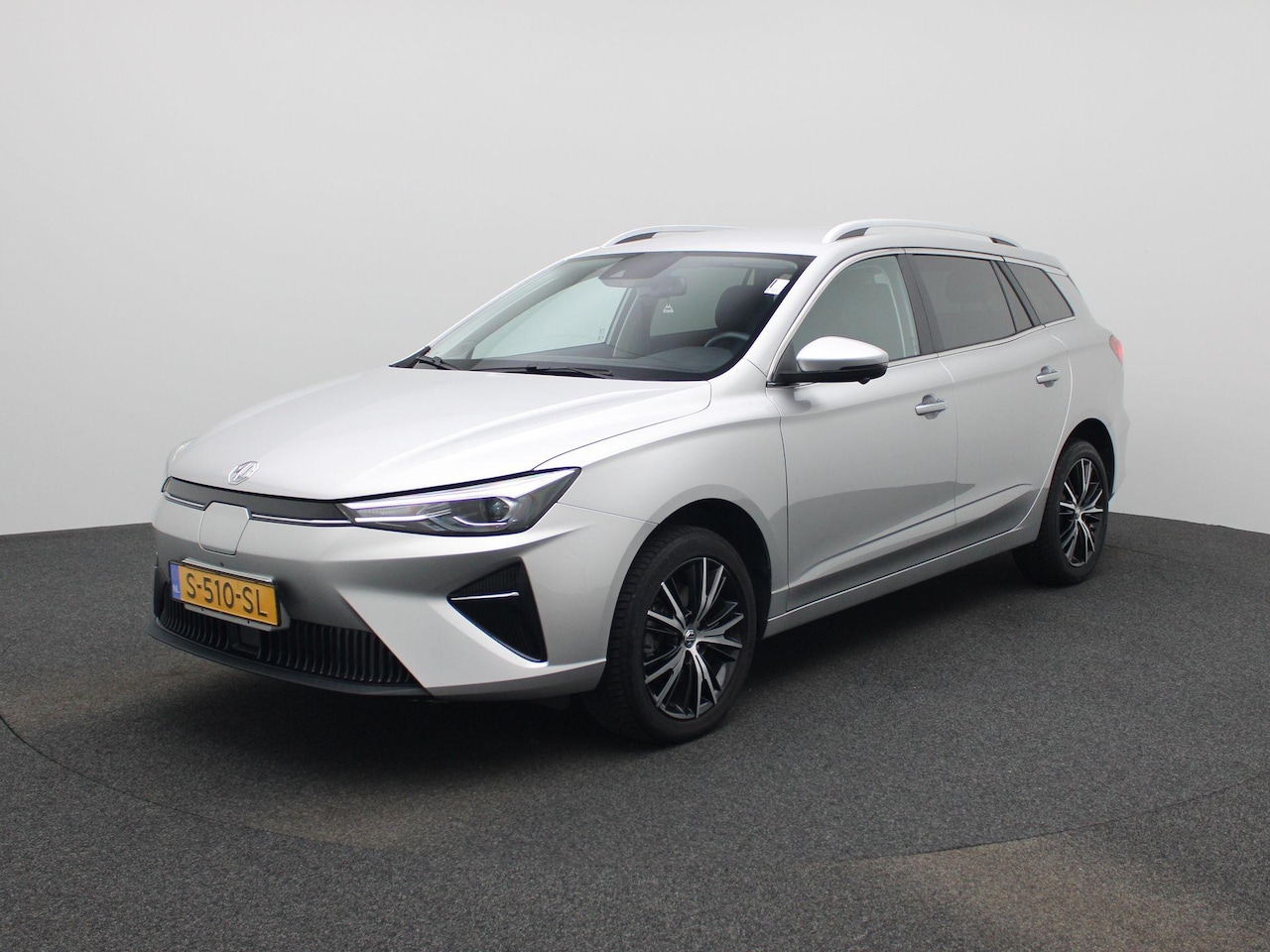 MG MG5 - Long Range Luxury 61 kWh | Navi | Leder | CarPlay | Led Koplampen | Stoelverwarming | 360 - AutoWereld.nl