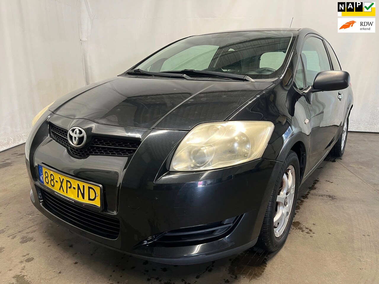 Toyota Auris - 1.4-16V Terra - Achter-schade - AutoWereld.nl