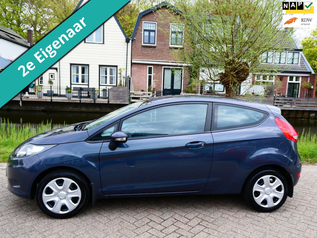 Ford Fiesta - 1.25 Limited 4-Cilinder 3-deurs Airco 2e eigenaar Zuinig B-Label - AutoWereld.nl