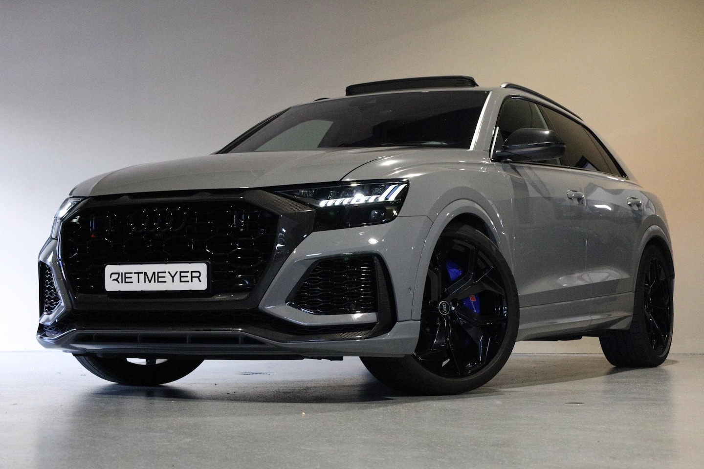 Audi Q8 - 4.0 TFSI RS Q8 quattro |Pano |Keramisch |Carbon Intr/Extr. |B&O |HUD |Softclose |Stoelvent - AutoWereld.nl