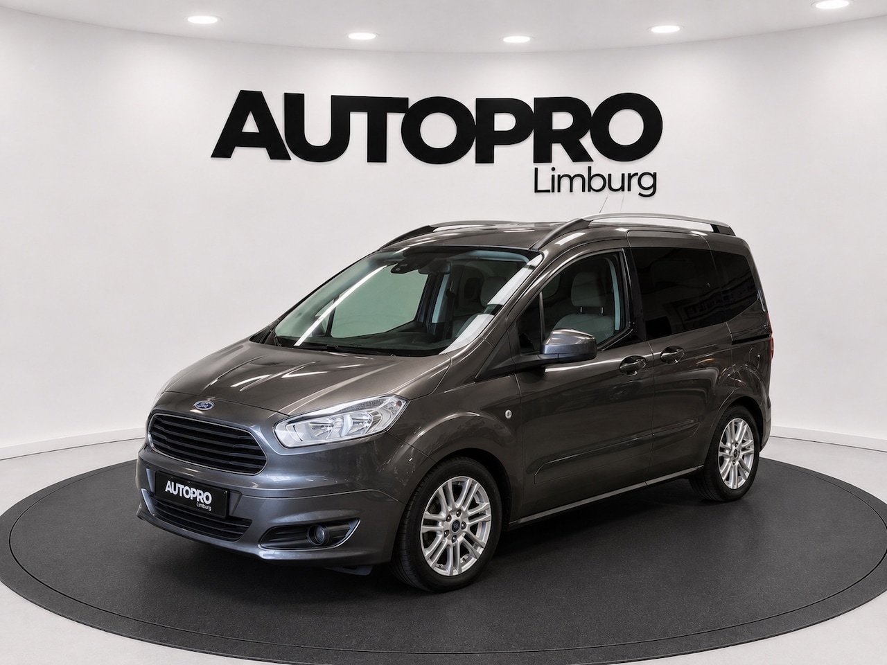 Ford Tourneo Courier - 1.0 Titanium // Camera // Dubbel schuifdeur - AutoWereld.nl