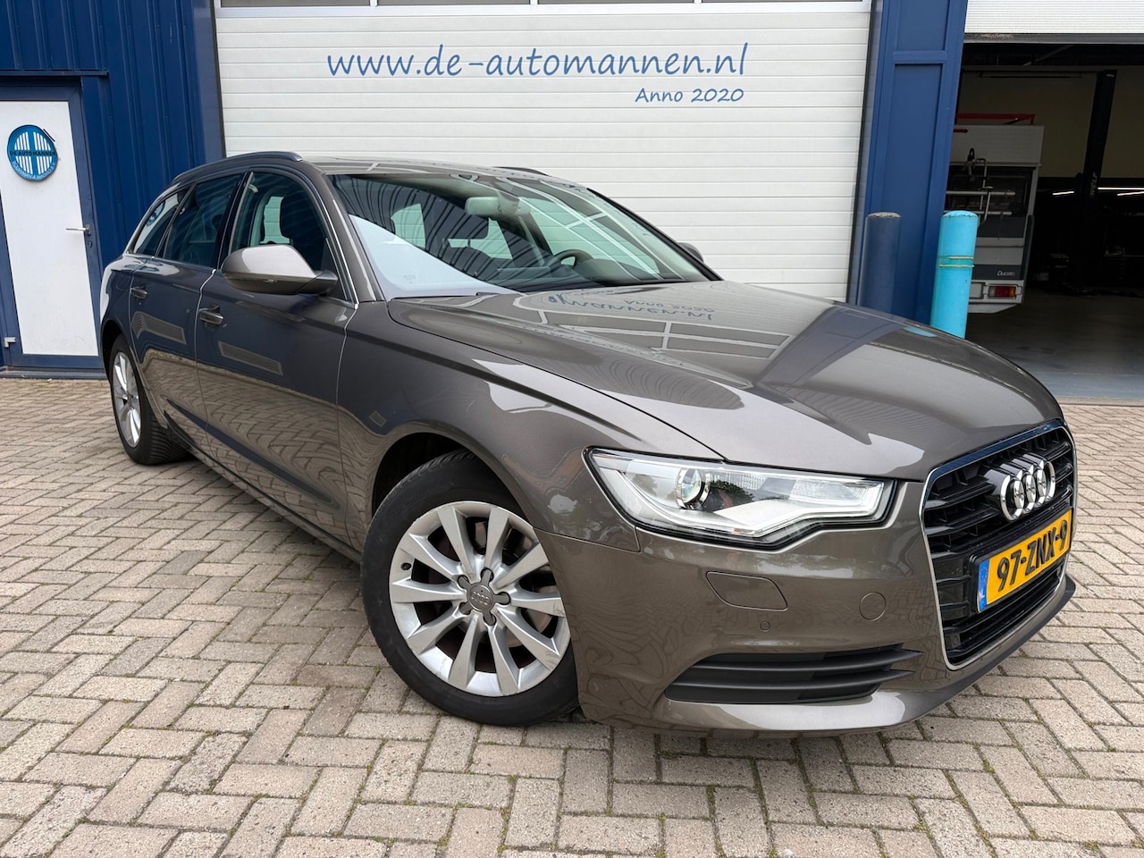 Audi A6 Avant - 2.0 TFSI 180pk automaat Business Edition / LEER / DAK / NAVI / ALL SEASON / APK 06-27 - AutoWereld.nl