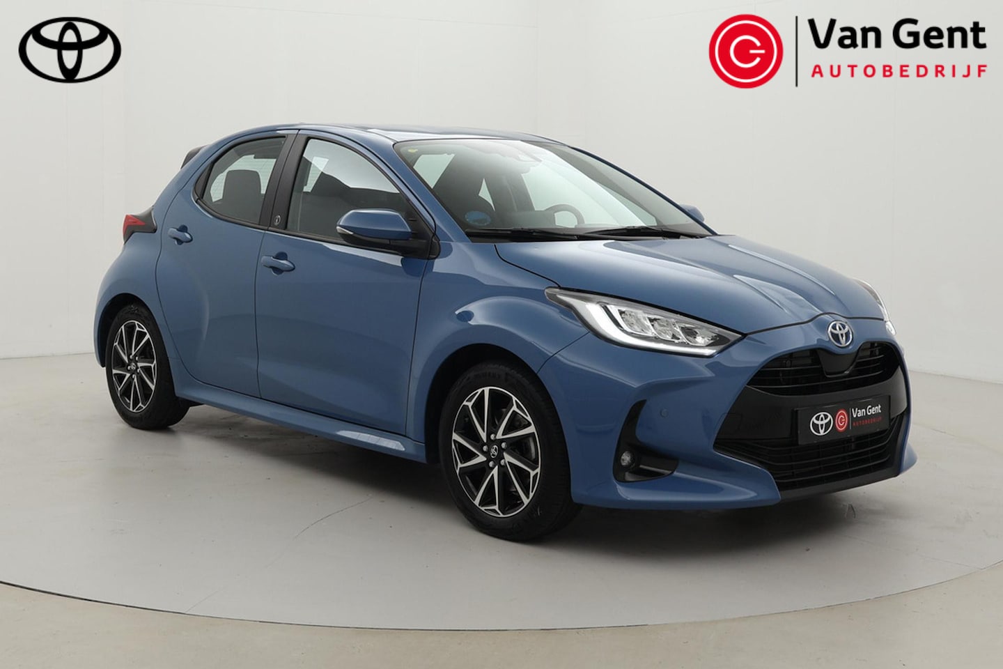 Toyota Yaris - 1.5 Hybrid Dynamic | Dodehoek detectie | Parkeersensoren voor/achter | Stoelverwarming | A - AutoWereld.nl