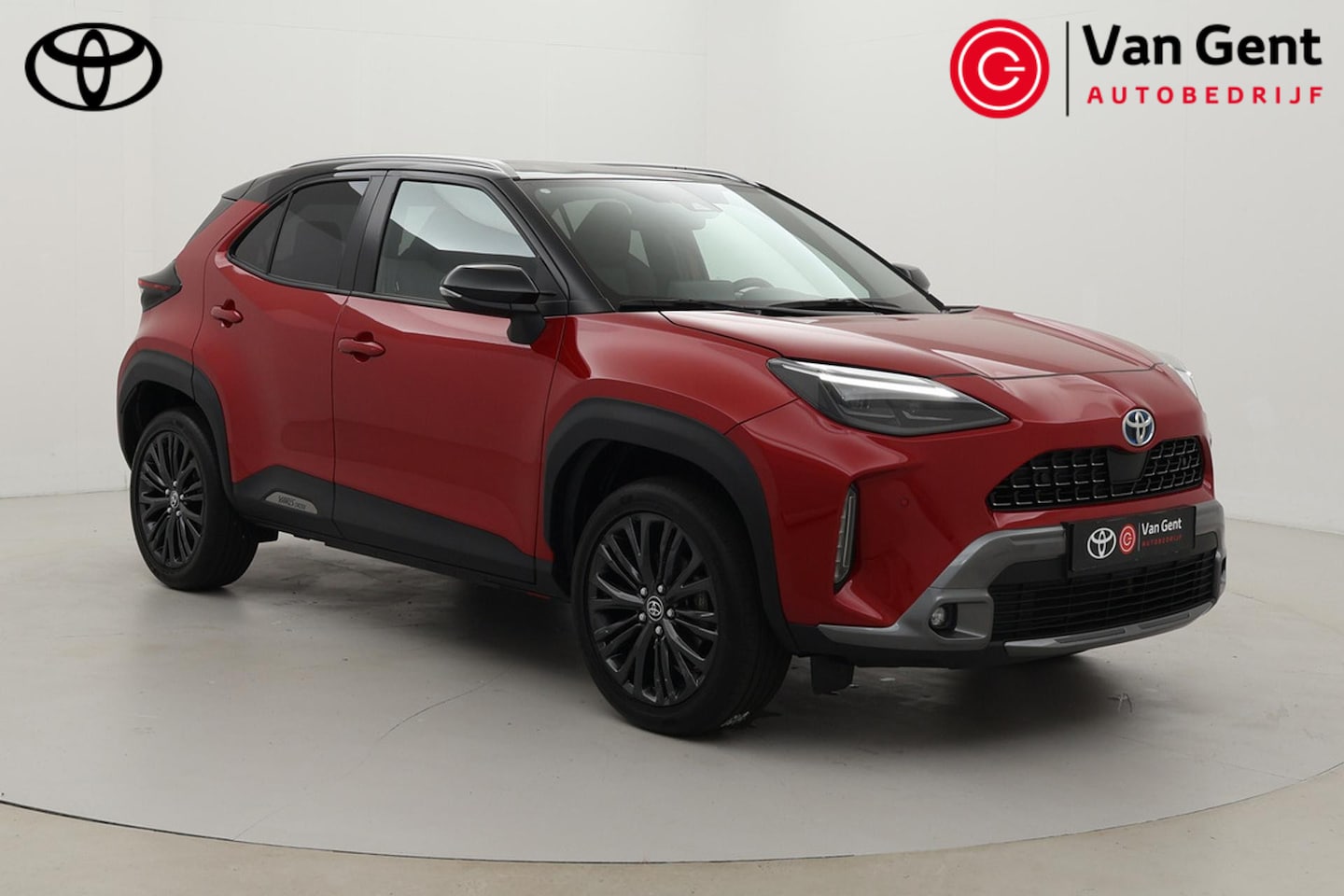 Toyota Yaris Cross - 1.5 Hybrid Adventure | Dodehoek detectie | Matrix LED | Head-up display | Apple Carplay / - AutoWereld.nl