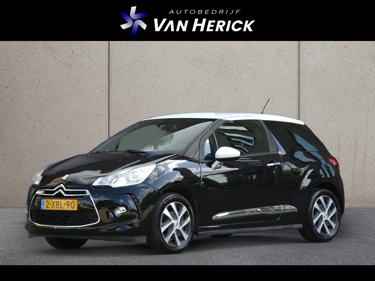 Citroën DS3 - 1.2 VTi So Chic | Cruise Control | Climate Control | Parkeersensoren - AutoWereld.nl