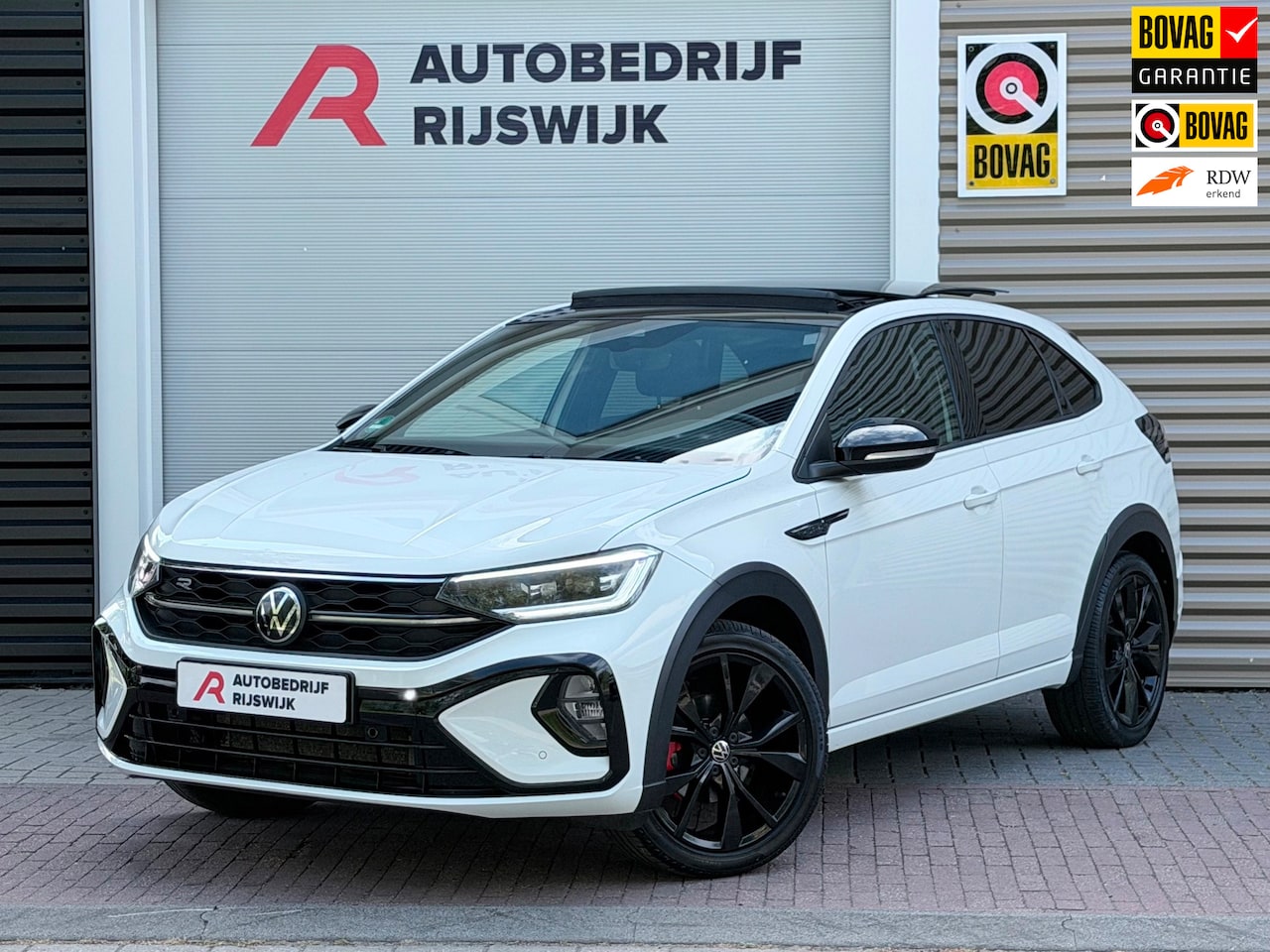 Volkswagen Taigo - 1.5 TSI 3xR-Line Pano/Camera/AppleCarPlay - AutoWereld.nl