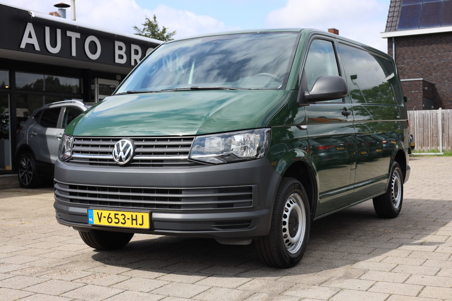 Volkswagen Transporter - 2.0 TDI L1H1 AIRCO | EURO 6 | 24000 KM NAP | 1e EIG! - AutoWereld.nl