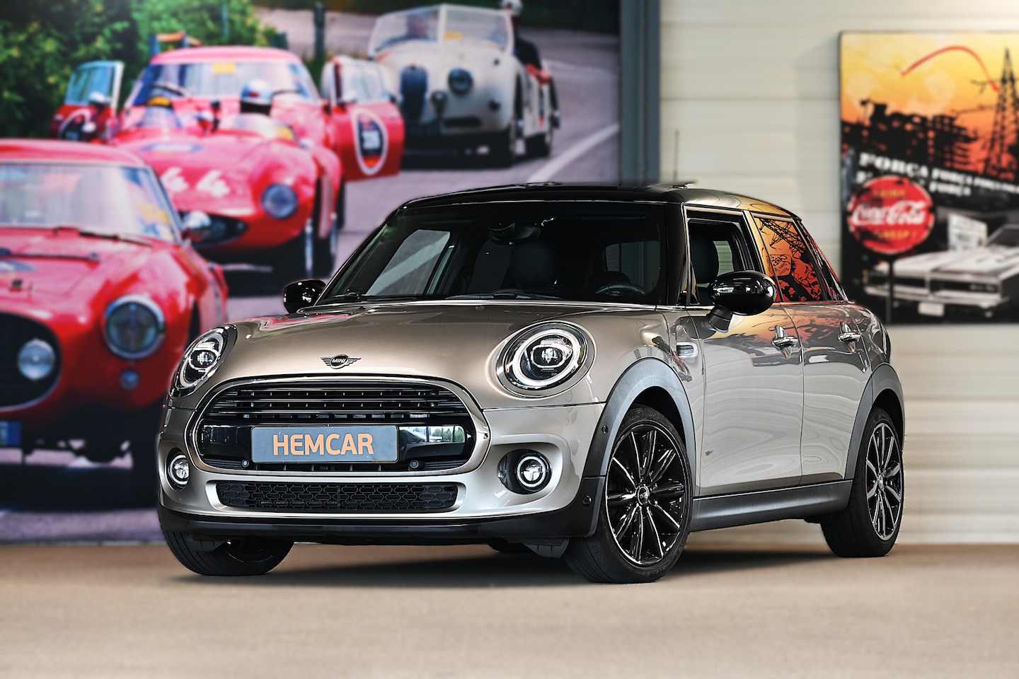 MINI 5-Deurs - 1.5 Cooper 60 Years Edition FULL OPTION / Head up / Leer / Harman Kardon - AutoWereld.nl